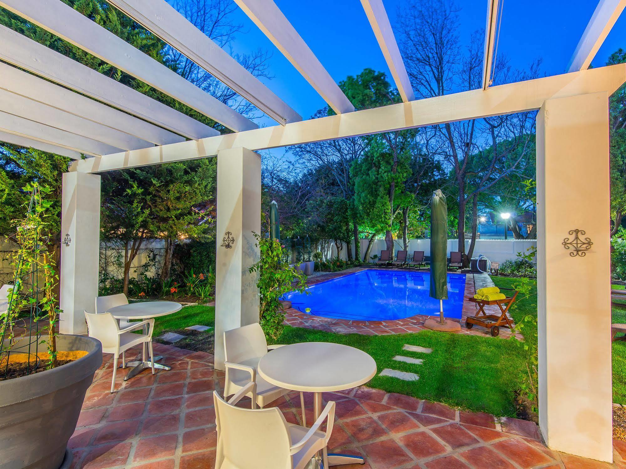 Summerwood Guest House Stellenbosch Bagian luar foto